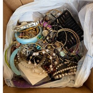 5lbs Mystery Jewelry Lot Vintage Modern Necklace Earrings Bracelet Mixed